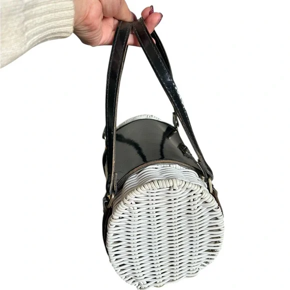 Woven White and Black Cylindrical Handbag - Picture 4 of 11